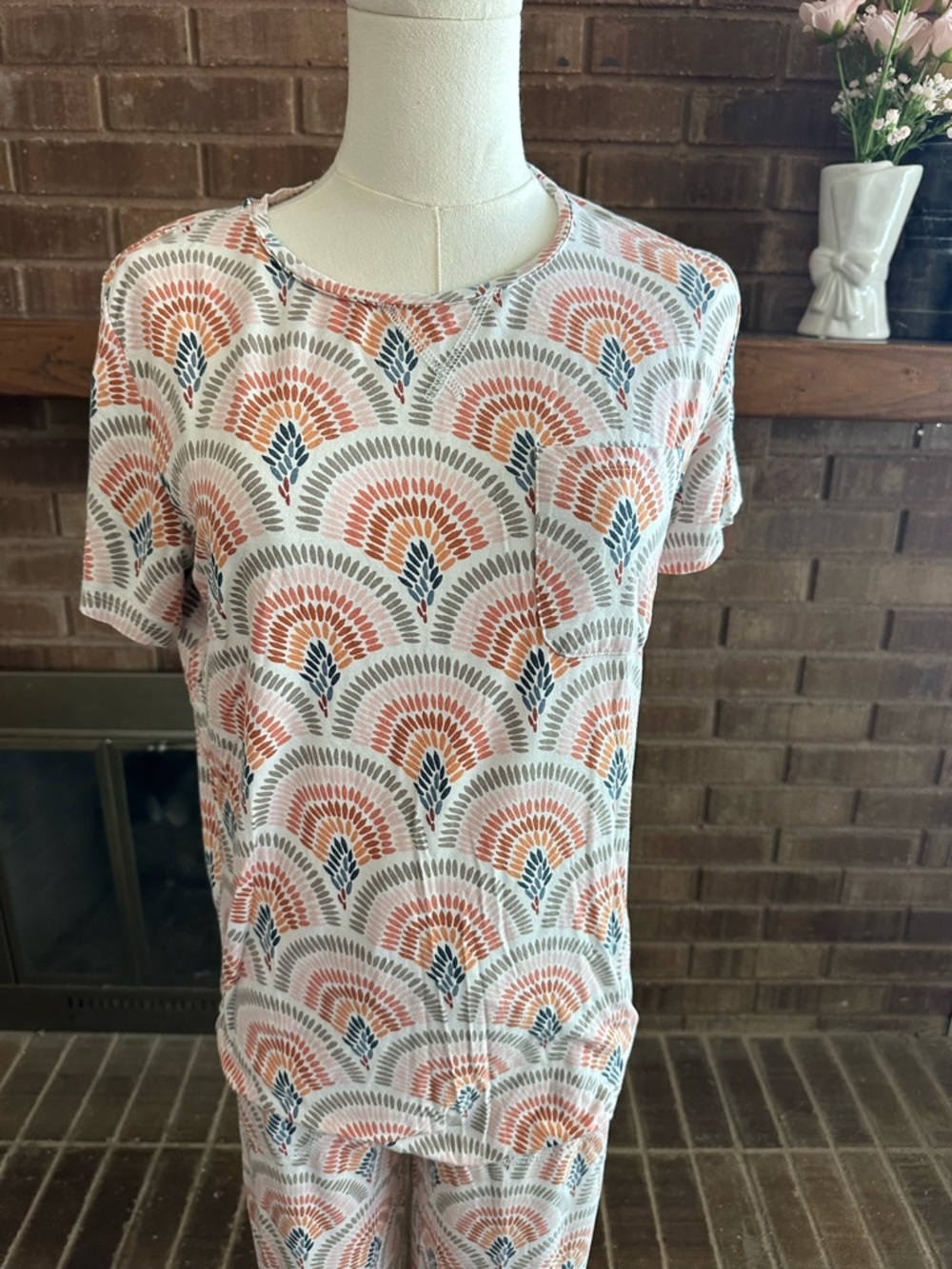 ✨ Desert Deco ✨ Lates by Kate Modal Pajama Set | Scalloped Fan Print | Small - Picture 3 of 4